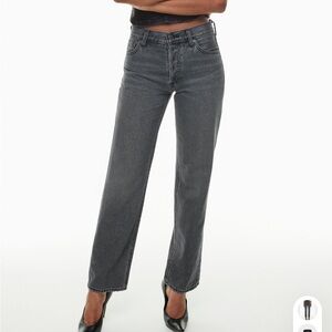 Aritzia Denim Forum The 90’s Joni Lo-rise Loose